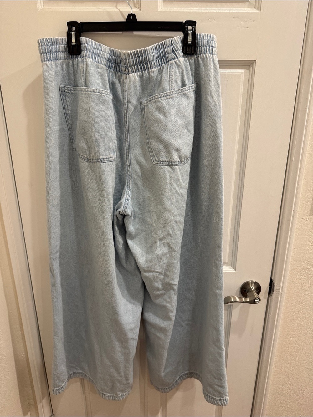 Universal Thread Light Blue Wide-Leg Drawstring Jeans - Picture 4 of 8
